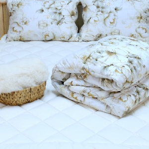 Woollyset Çift Kişilik Saten Yün Yorgan (Nilüfer)